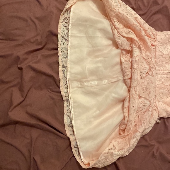 Powder pink lace toddler dress - Picture 6 of 9